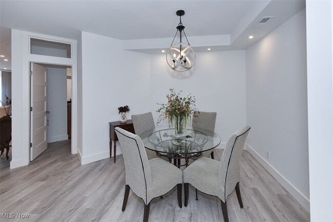 Building Photo - 19000 Lake Rd