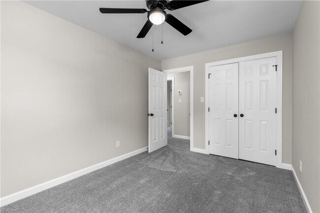 Building Photo - Beautiful, Spacious 5Bedroom Home in Virginia Beach