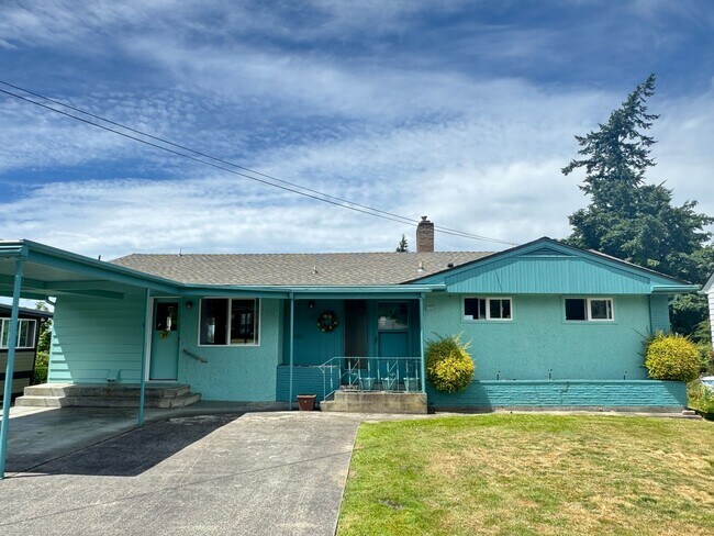 Primary Photo - 3 bed/2 Bath, Spacious Home in Mount Verno...