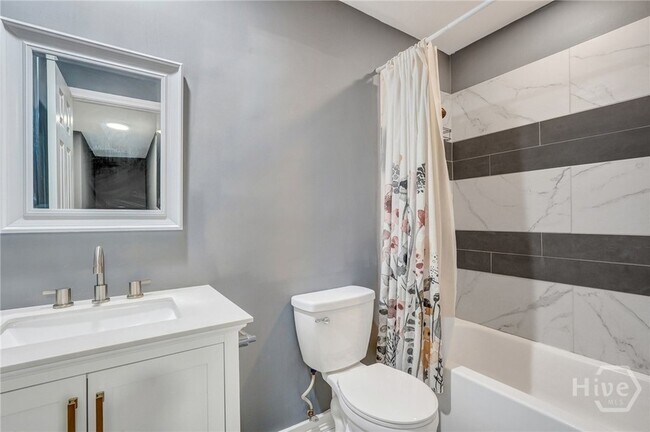Building Photo - 41 Jerico Trl