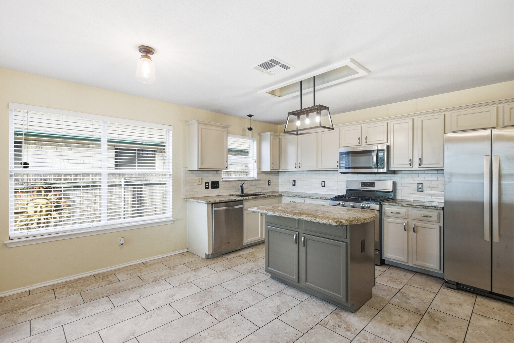 Building Photo - 3201 Mocha Trl