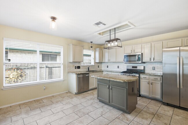 Building Photo - 3201 Mocha Trl