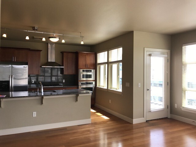 Primary Photo - Incredible 5th Floor Condo ~ City Side Lofts
