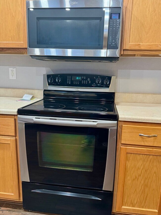 Building Photo - 232 Weeping Willow