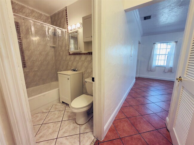 Building Photo - 3172 McDonald St