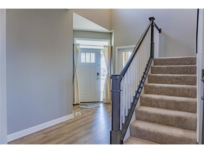 Building Photo - 1574 Edgebrook Ln