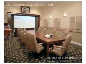 Building Photo - 10103 Courtney Oaks Circle #101 Tampa 3361...