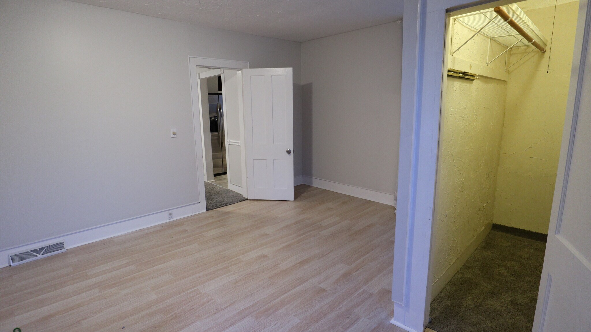 Building Photo - 355 S Rocky River Dr
