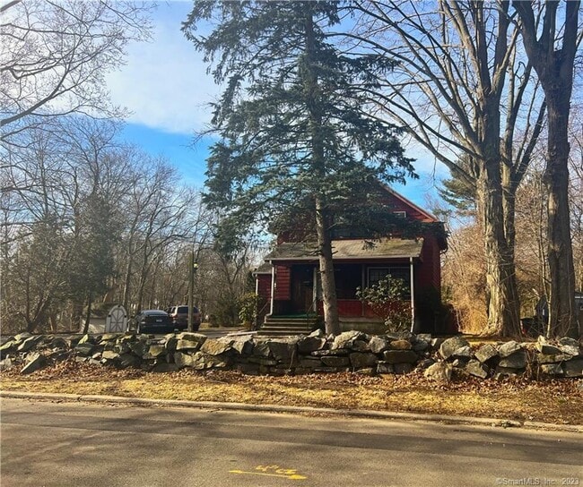 Primary Photo - 36 Gunn St