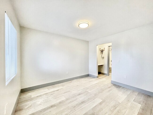Interior Photo - 1231 NW 58 Ter