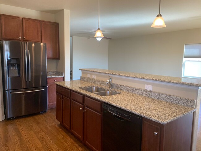 Building Photo - GORGEOUS TWO STORY WITH UNFINISHED BASEMENT