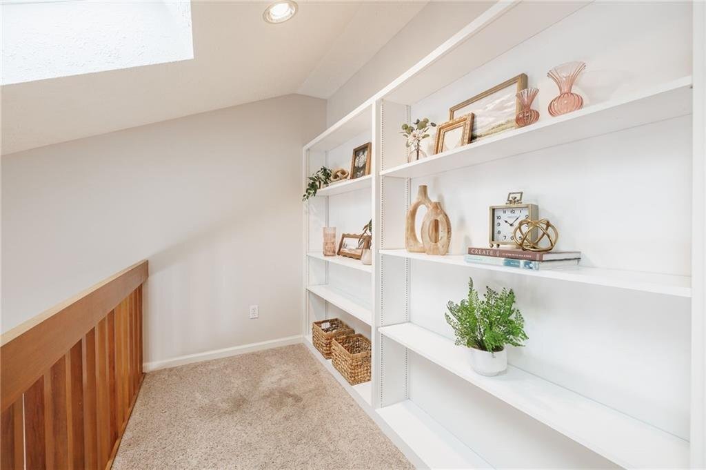 Building Photo - 6316 Bentley Dr