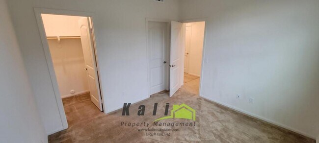 Building Photo - 1333 Pershing Rd
