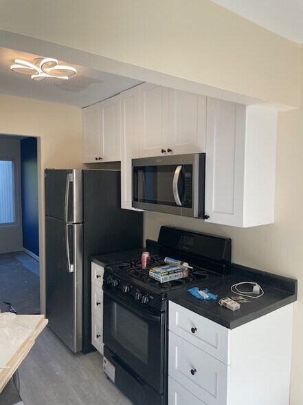 Building Photo - 521 N Woodfield Trl