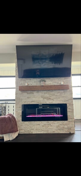 Building Photo - 12060 Mac Dr