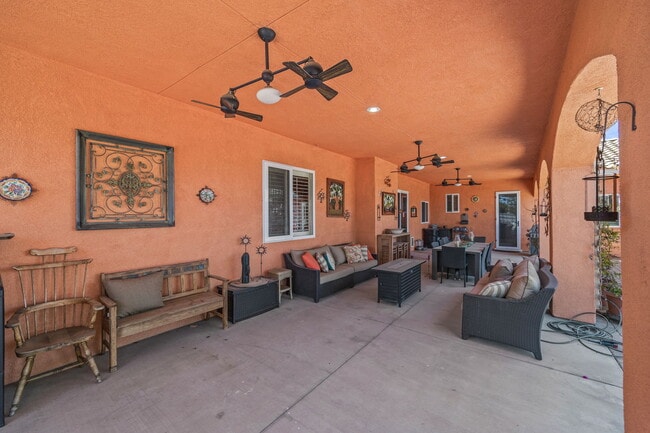 Building Photo - 15830 Rawhide Ln