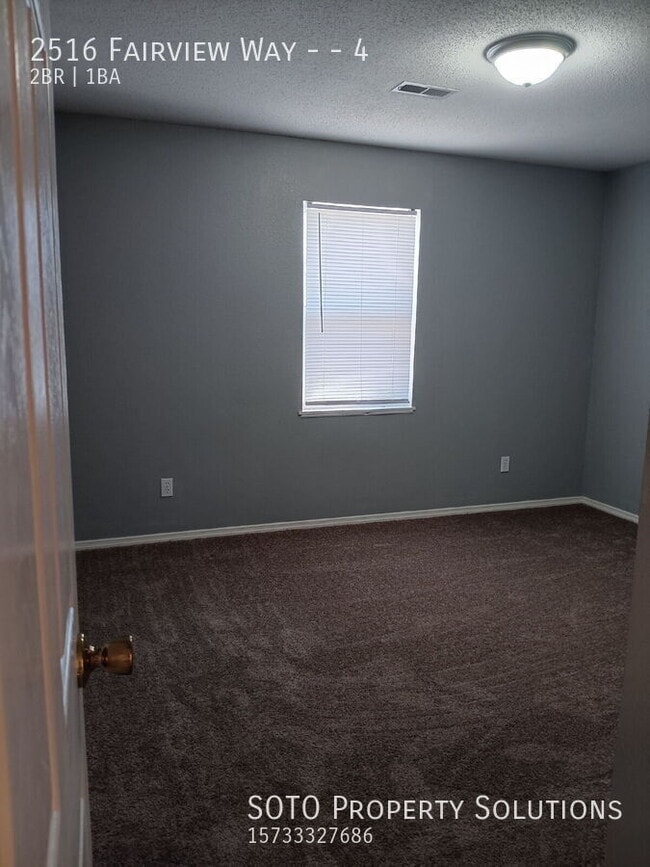 Building Photo - 2516 Fairview Way