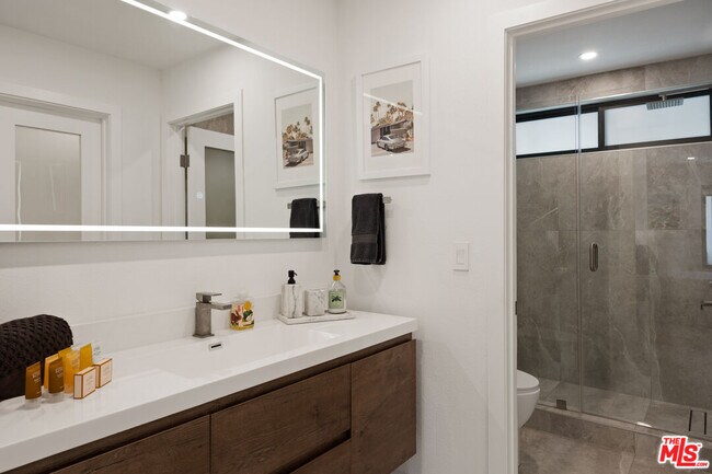 Building Photo - 72870 Deer Grass Dr