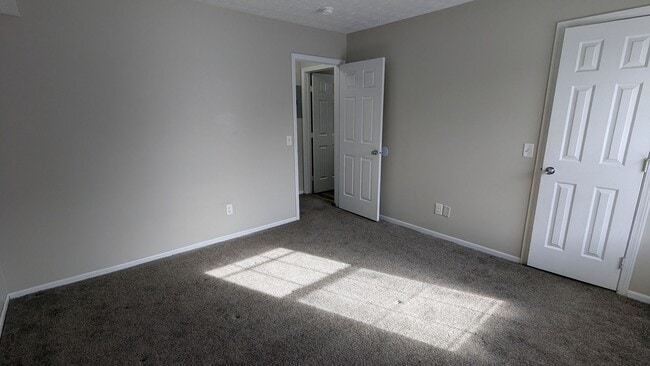 Building Photo - MN Cedar Village (859)