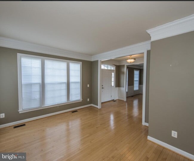 Building Photo - 29 Pathfinder Ct