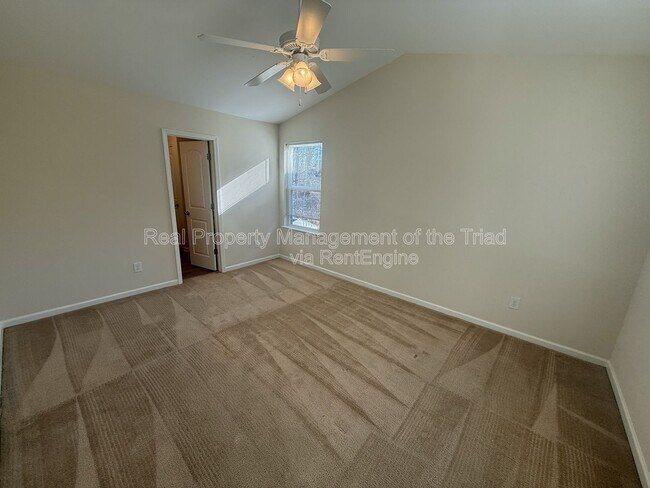 Building Photo - 2318 Deerbrook Forest Ln