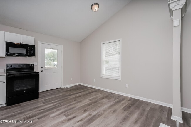 Building Photo - 156 Hackberry Ln