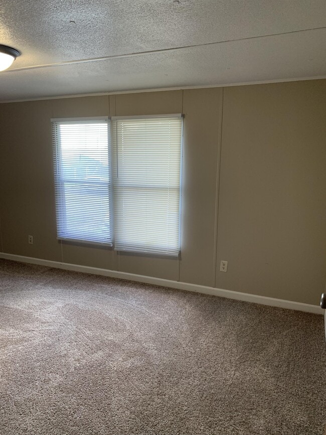 Building Photo - 53 Yoakum Cir