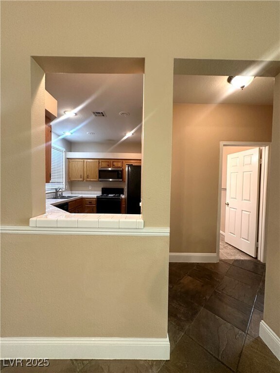 Building Photo - 5155 Tropicana Ave