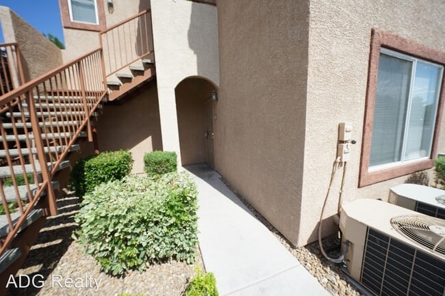 Building Photo - 2 br, 2 bath House - 9580 W Reno Ave #120 ...