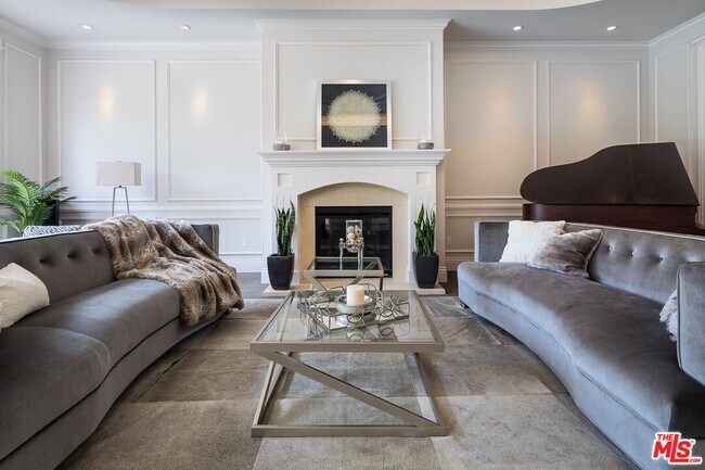 Building Photo - 210 S Westgate Ave