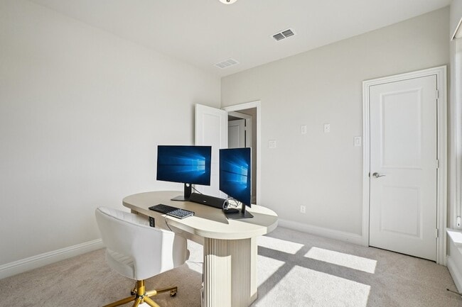 Building Photo - 11422 Chepstow Crescent Ct