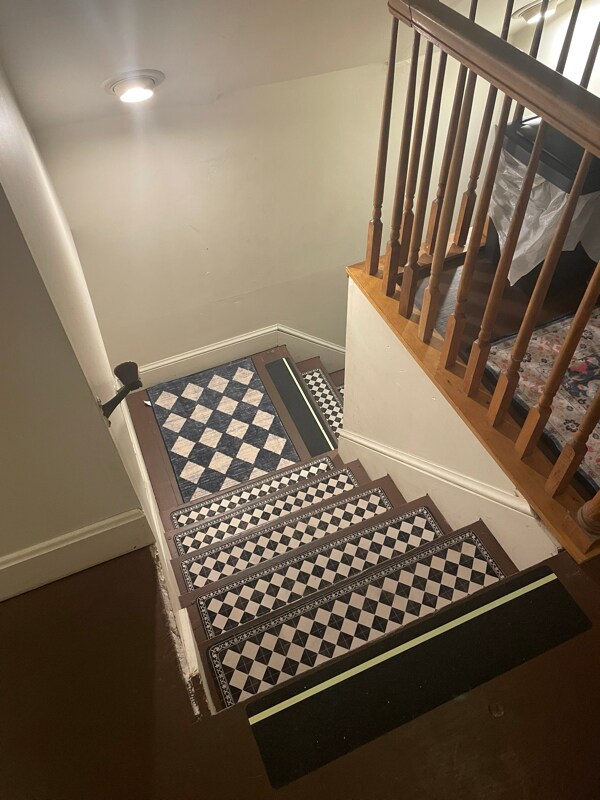 Building Photo - 132 E King St