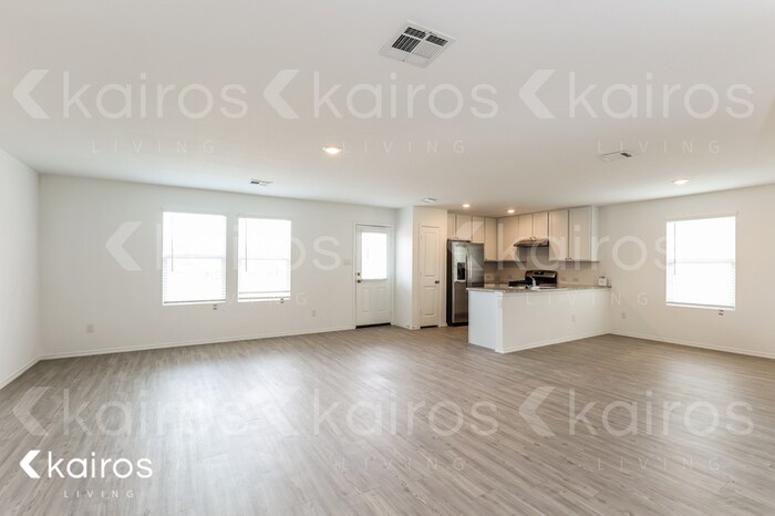 Building Photo - 13831 Weir Pl