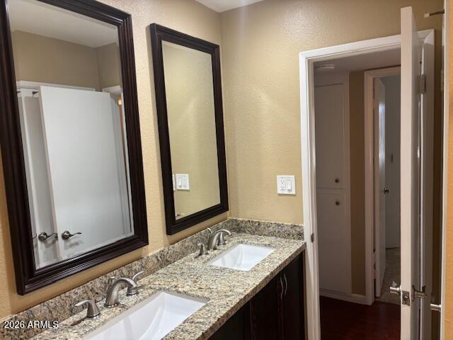 Building Photo - 8636 E Dianna Dr