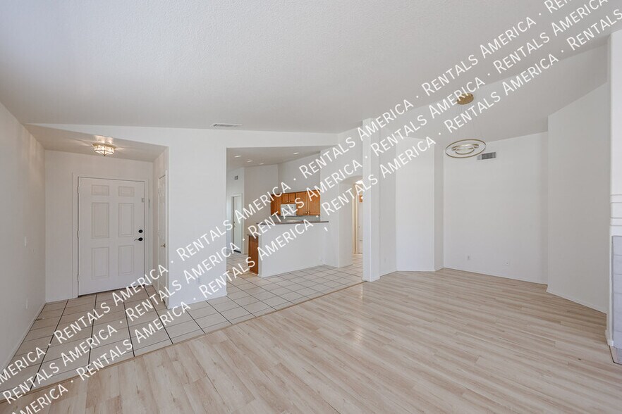 Building Photo - 17463 W Rock Wren Ct