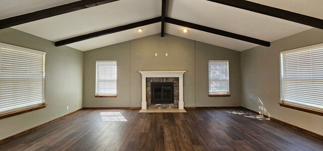 Building Photo - Stunning Rosewood Home COMING SOON