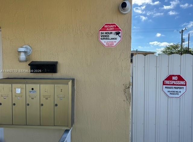 Building Photo - 274 E 9th St