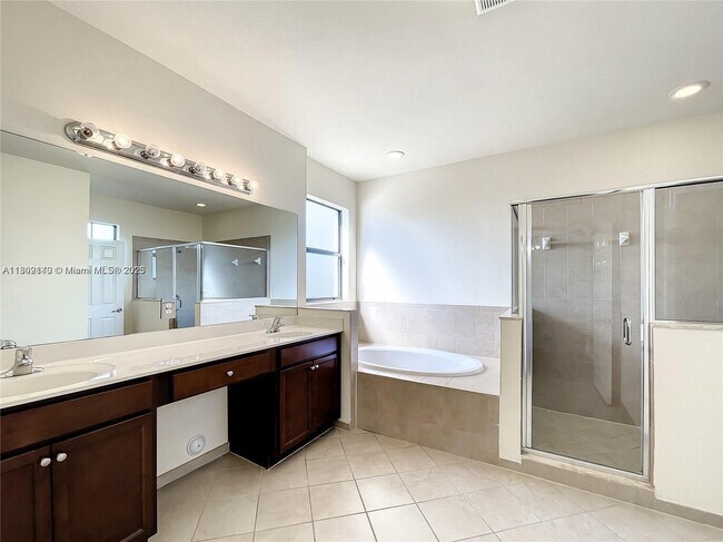Building Photo - 11482 SW 238th Terrace