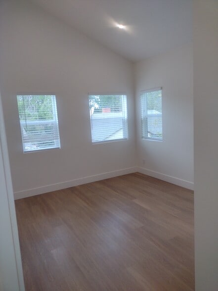 Bedroom2 - 2746 Veteran Ave