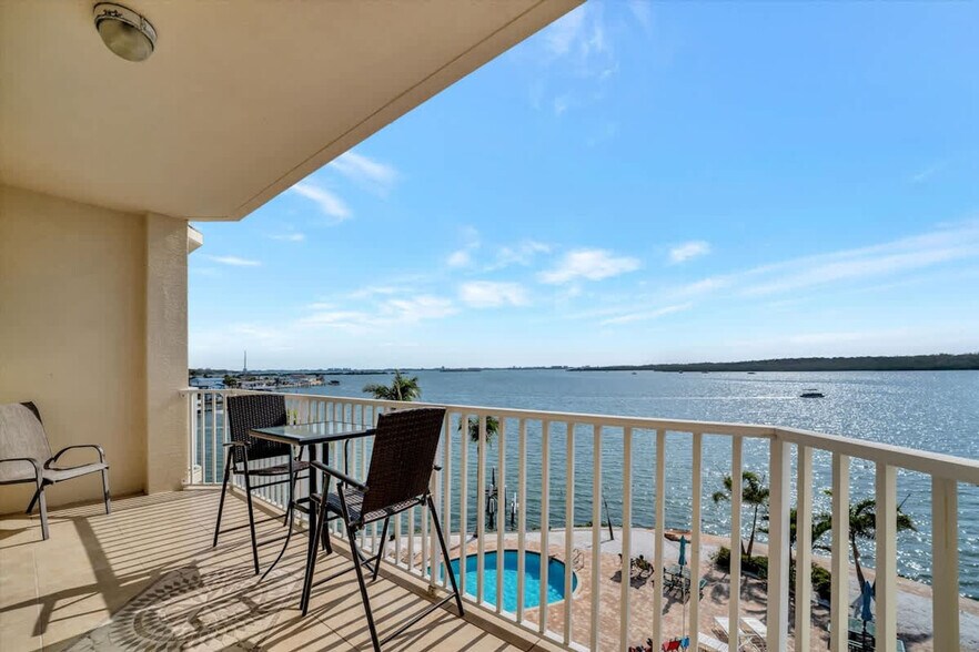 Building Photo - 8800 Bay Pines Blvd