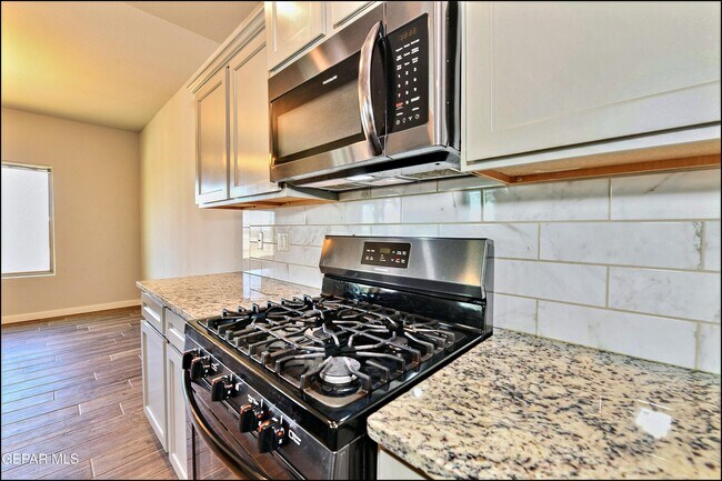 Building Photo - 6952 Black Mesquite Dr