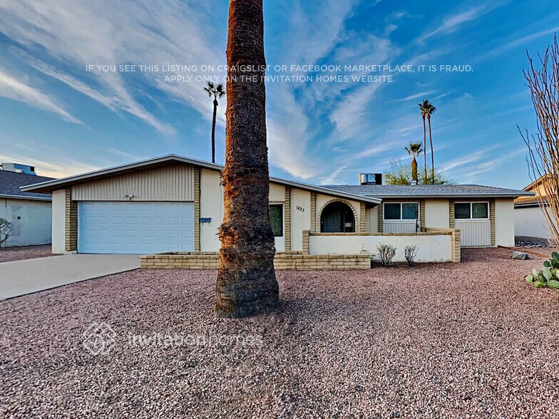Primary Photo - 1823 E Watson Dr
