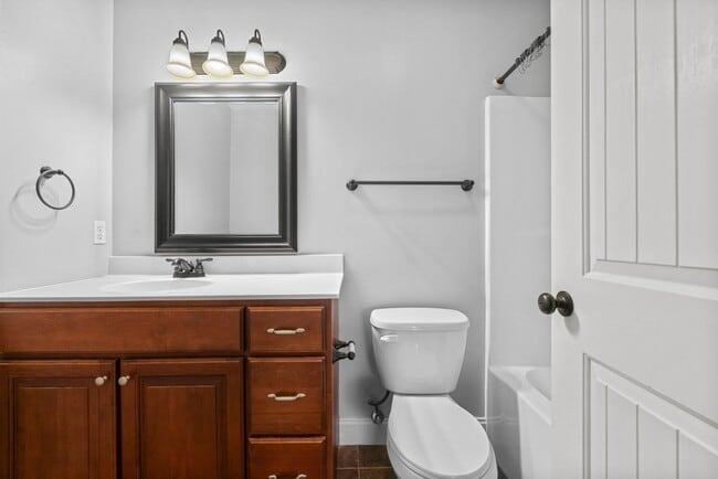 Building Photo - Main-Level Living End-Unit Townhome