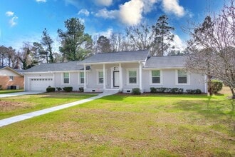 Building Photo - 15 Pembroke Ct