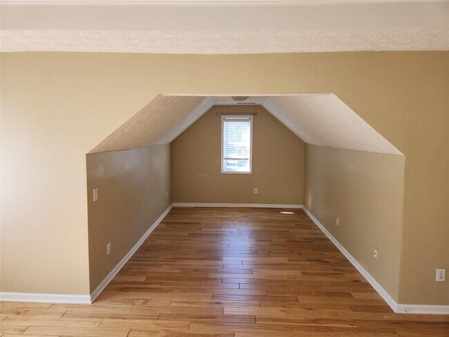 Building Photo - 335 Jon Jeff Dr NW