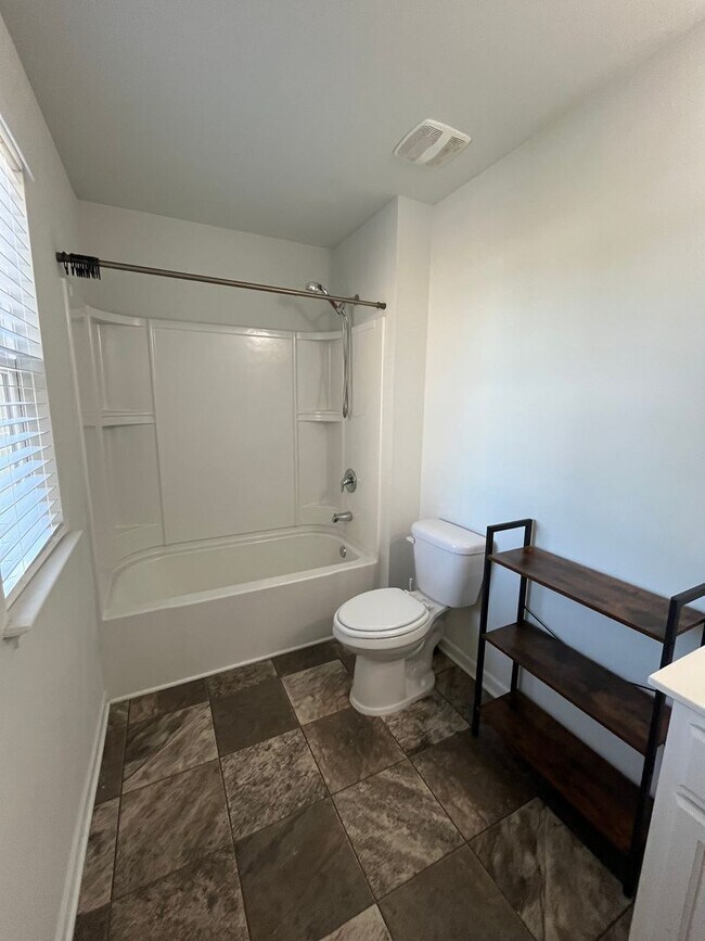 Building Photo - 751 Stradleigh Ct