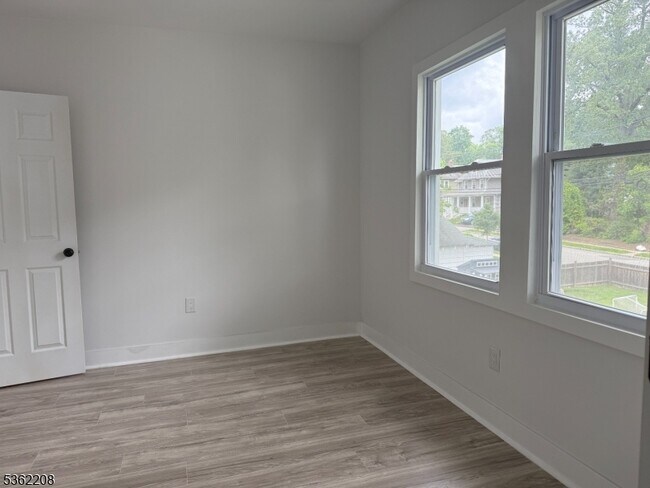 Building Photo - 186 Harrison Ave