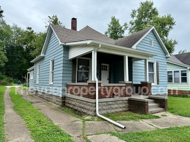 Building Photo - Remodeled 3 Bed, 2 Bath Home with Luxuriou...