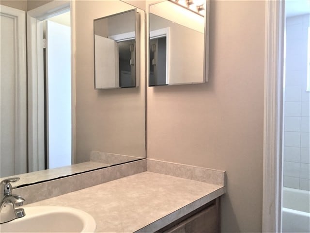 Building Photo - 1056 Condor Pl