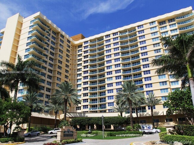 Building Photo - 2501 S Ocean Dr